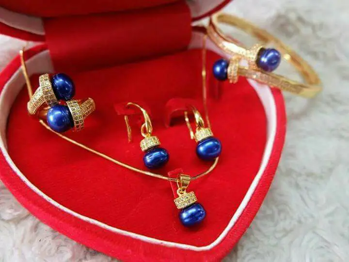 perhiasan set lengkap mutiara tawar / mutiara lombok / mutiara asli