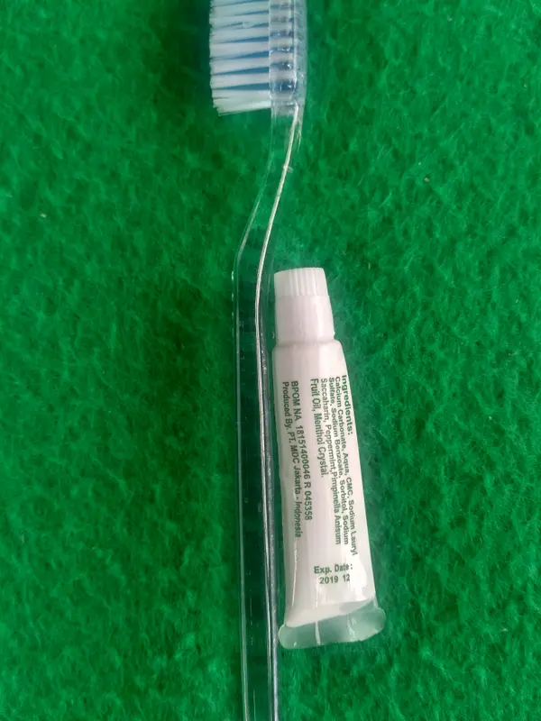 sikat gigi hotel crystal + odol naturemint ( kristNM opp 100 pcs ) 2