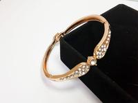 Gambar VeE Gelang Wanita Lapis Emas 18K Kristal Swarovski GW41 dari Vee Jewelry Store Kota Bekasi 1 Tokopedia