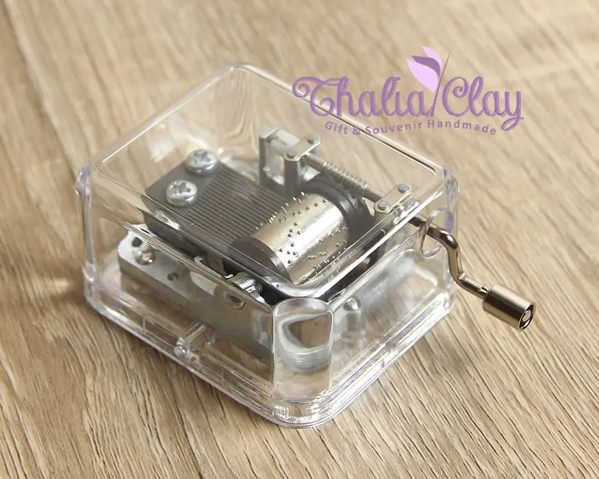 KOTAK MUSIK PUTAR MUSIC BOX TUAS PUTAR KOTAK MUSIK AKRILIK SILVER KADO SOUVENIR KADO ANNIVERSARY GIFT