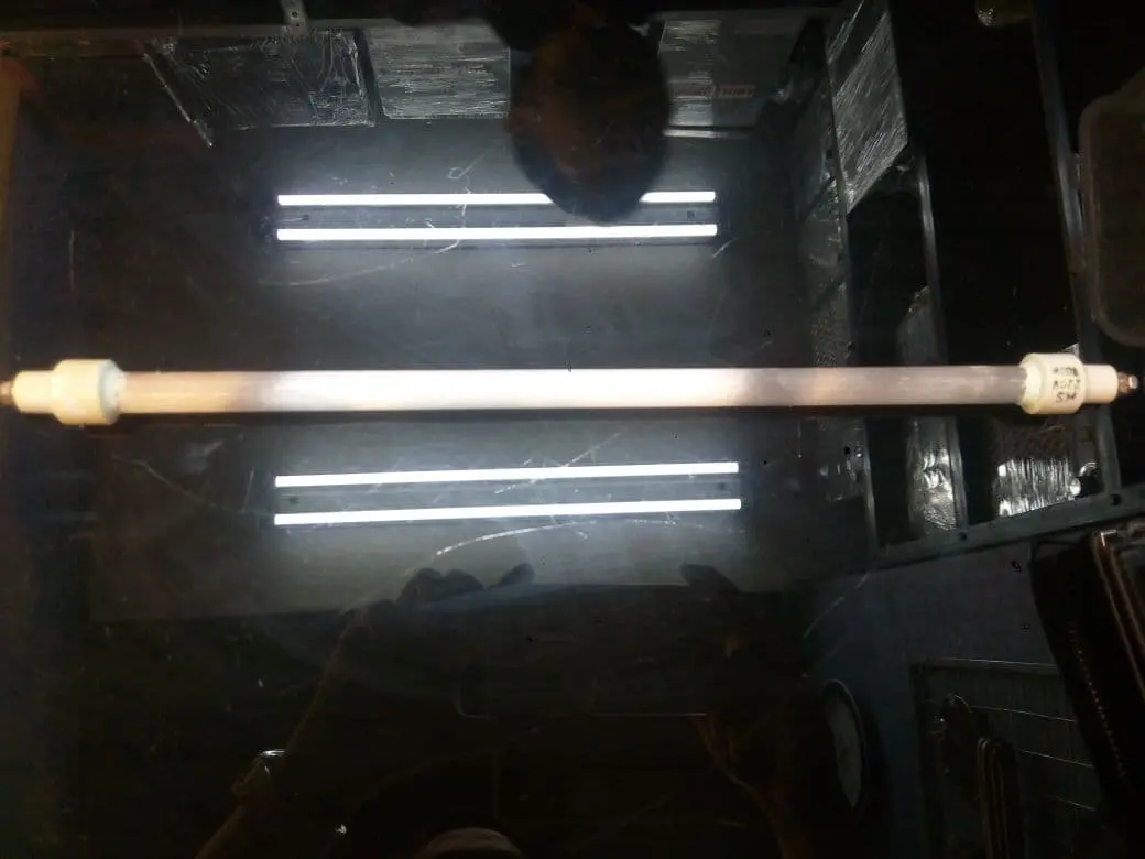 heater lamp 220 volt 300 watt