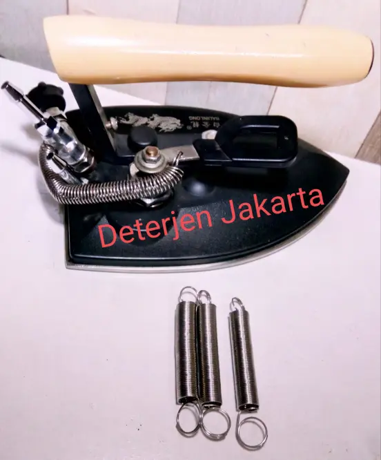 Per Setrika Uap Anti Patah Original Terlaris 0