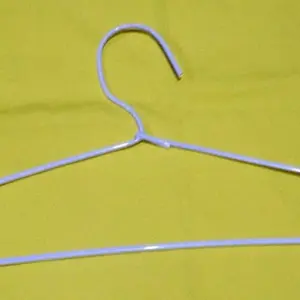 GANTUNGAN BAJU MURAH Hanger kawat 38cm, tinggi 19cm, D 0.35 CM, 35gr