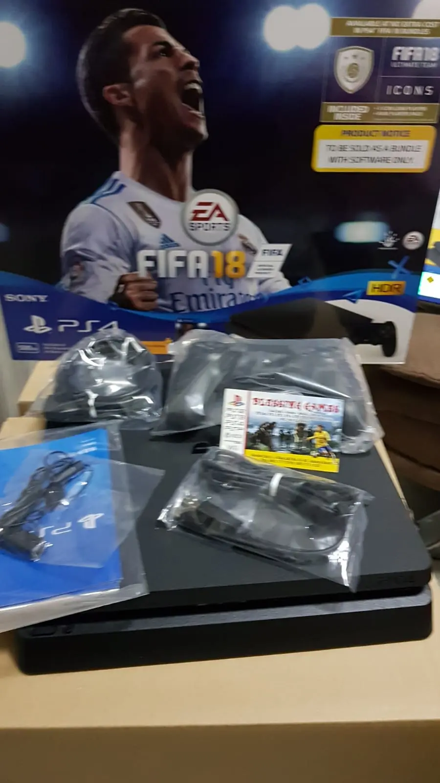 PS4 Slim Bundle FIFA & PSN + Murah Bngetzzzz
