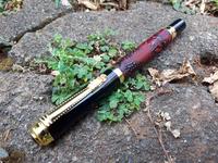 Gambar Pulpen Mewah Dika Wen 891 Classic Red Leather Grape Pattern dari CNC phoneshop Kota Administrasi Jakarta Pusat 4 Tokopedia