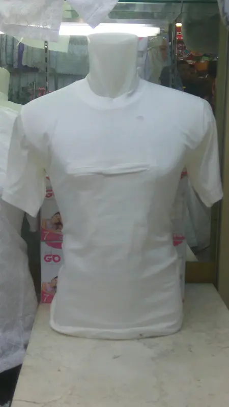 Kaos Oblong Haji Dan Umroh Kantong Resleting Doraemon 0