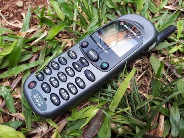 Gambar Hape Jadul Motorola L2000 L-Series Seken Langka Sinyal Kuat dari CNC phoneshop Kota Administrasi Jakarta Pusat Tokopedia