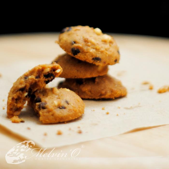 Gambar Choco-chip Cookies with Cashew Nut by Melvin'O Cookies Specialist dari Melvin'O Cookies Kota Administrasi Jakarta Barat Tokopedia
