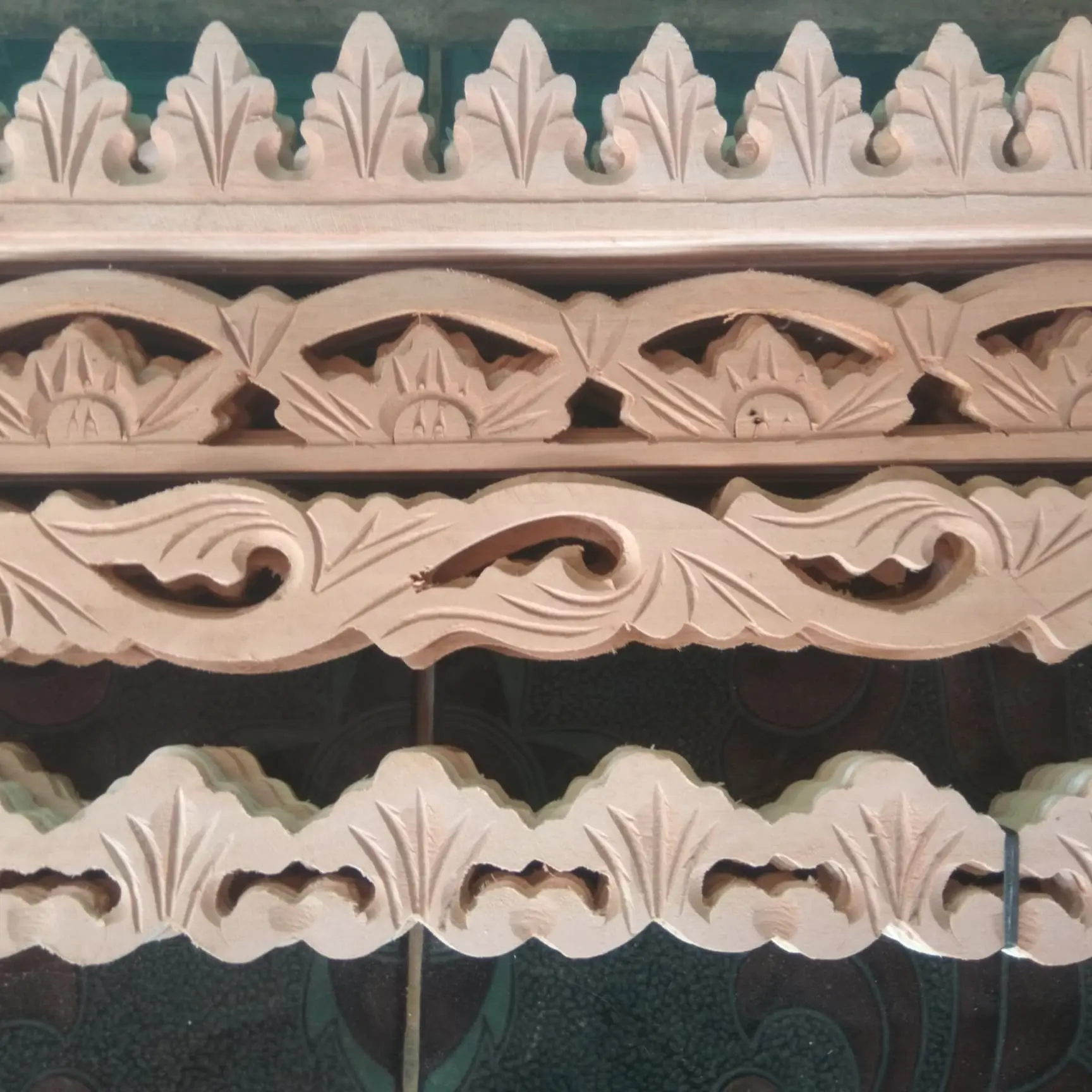 Ornamen ukir kayu jepara, model tempel, asli buatan rumahan jepara