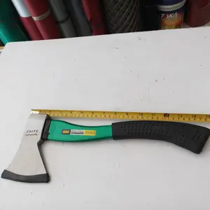 Kapak Dahan. Kapak kayu. kapak pohon