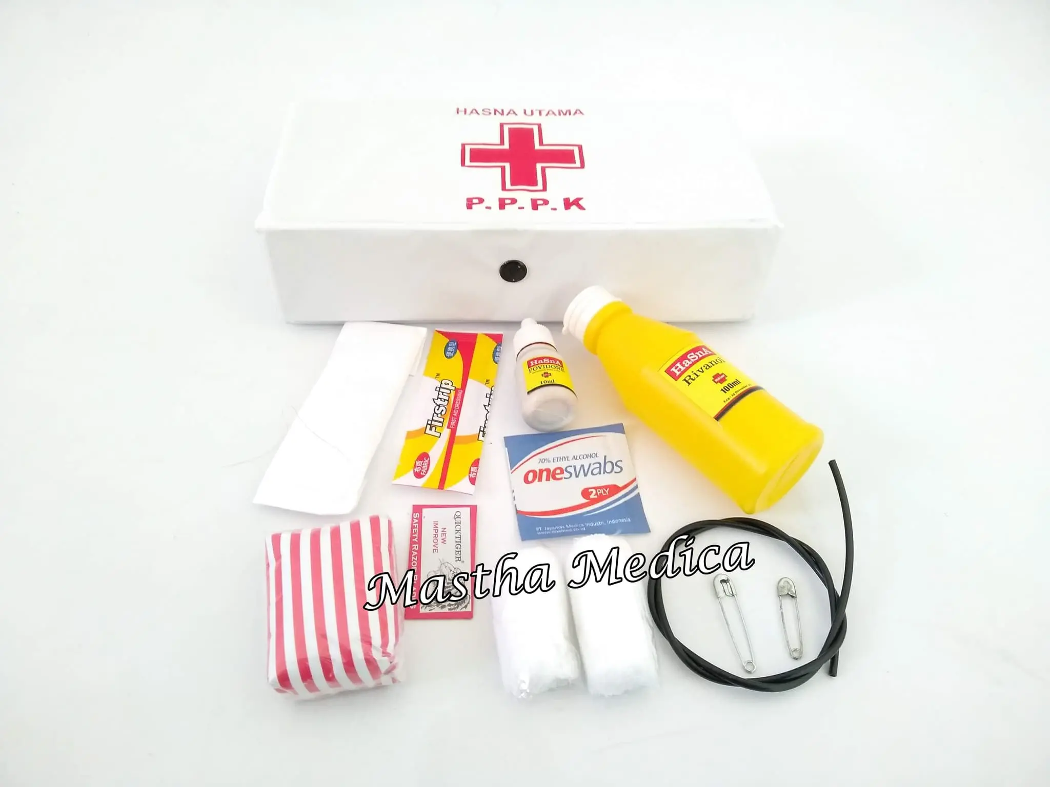 Kotak Tempat Obat P3K Box PPPK KKK Mobil + Isi P3K Hasna Utama Putih