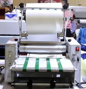 Biaya Laminasi Panas Thermal Glossy Doff Mate Produk di XILINDO