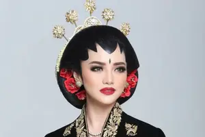 Pidih Tinta Rias Pengantin Adat Tradisional dan Tari