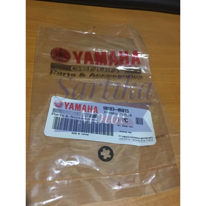 Original Nut Spring Cover side 5/6 Yamaha Nmax 0