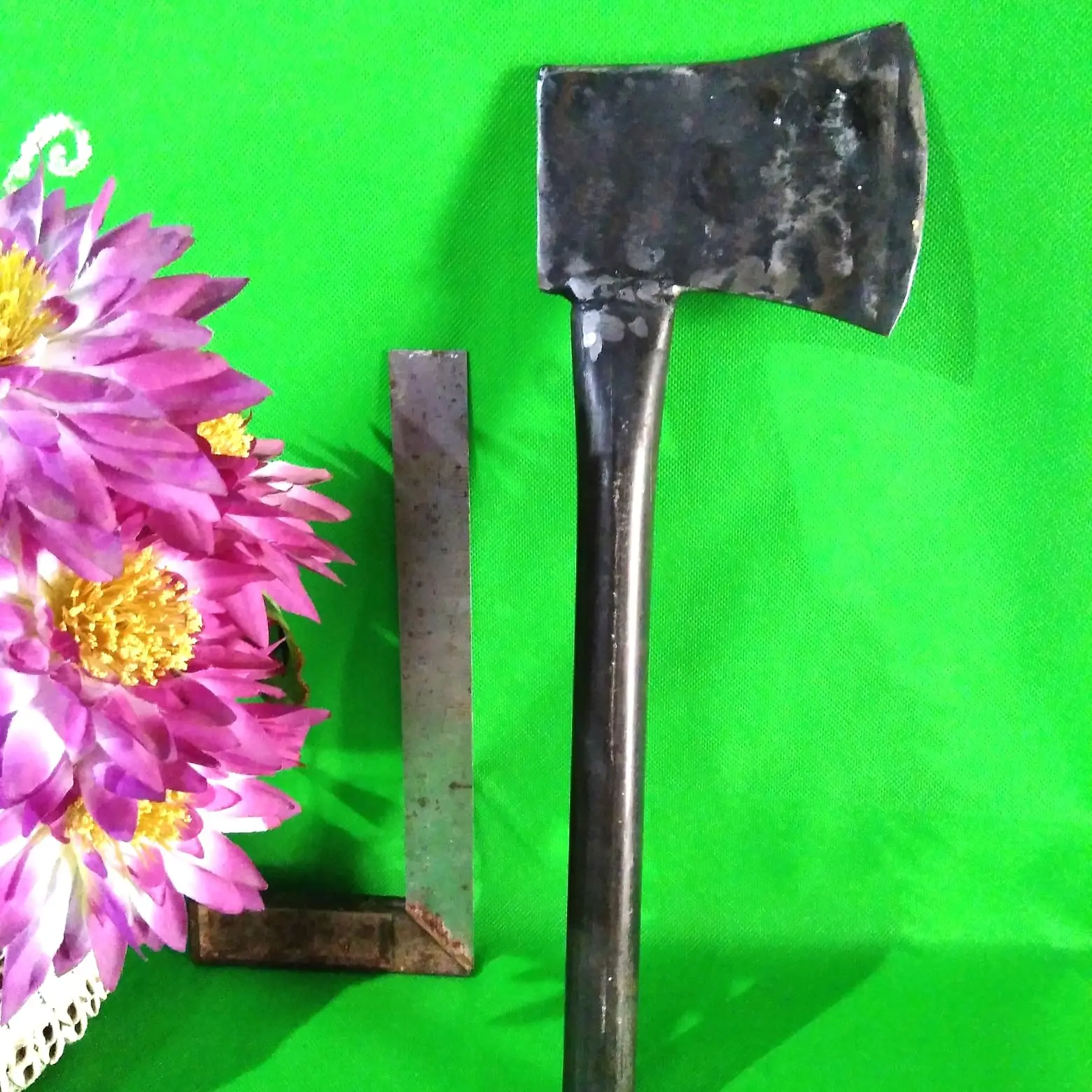KAPAK untuk memotong kayu