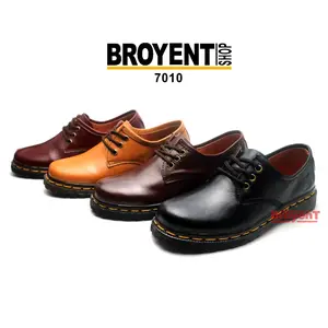 Sepatu Low Boots Wanita Model Docmart Kulit Sapi 7010