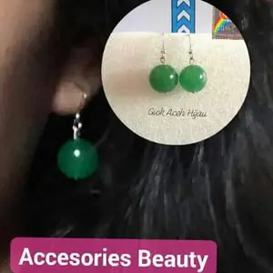 Anting Wanita Imut Gaya Bebatuan Alam