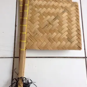 kipas sate bambu
