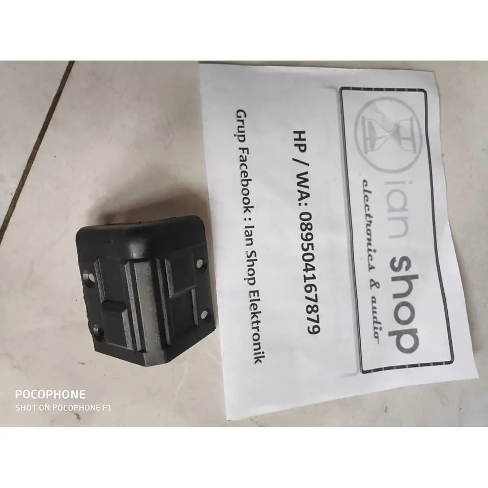 Siku Box Speaker Plastik Sedang ukuran 6,5 x 4,5 cm