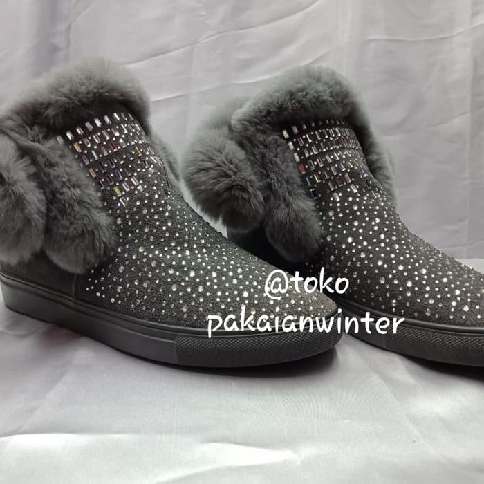 Gambar Sepatu winter wol suede bulu manik cewe - KONFIRMASI CHAT, Abu-abu dari Tokopakaianwinter Kota Administrasi Jakarta Utara Tokopedia