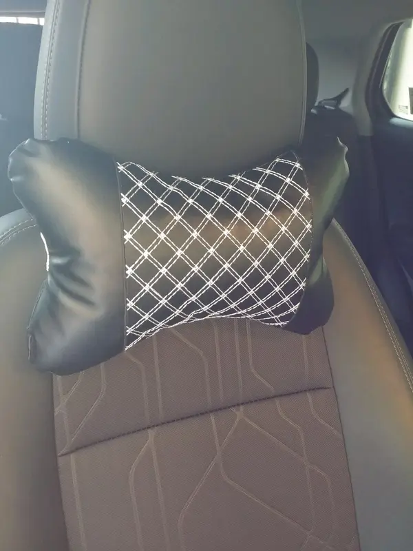 Bantal mobil sandaran kepala mobil benang putih 3