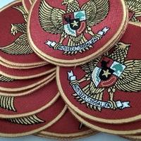 Gambar GARUDA MERAH BORDER KUNING EMAS BORDIR KOMPUTER HQ UKURAN 8.5 CM dari OM BORDIR Kab. Cirebon 5 Tokopedia