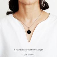 Gambar Torenda Kalung Wanita Liontin Big Twist Pendant Swarovski - Hitam - Orange dari Torenda Kota Administrasi Jakarta Pusat 3 Tokopedia