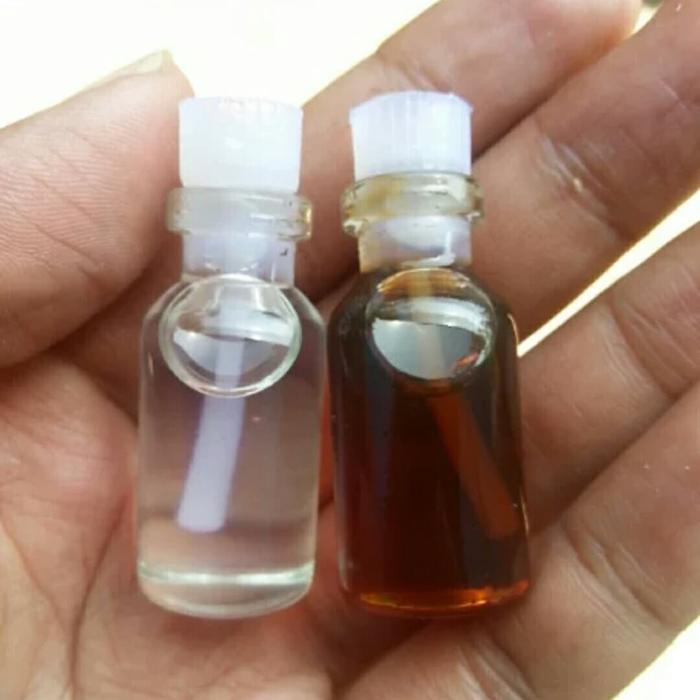Gambar Minyak Misik Putih / Gaharu Oud 1 paket Original Murni Non Alkohol dari ARG Parfum Kota Administrasi Jakarta Barat Tokopedia