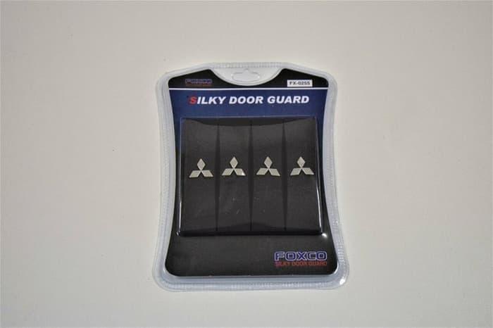 Gambar Door Guard PREMIUM SILKY Logo Mobil Mitsubishi dari KING RACE AKSESORIS MOBIL Kota Administrasi Jakarta Utara Tokopedia