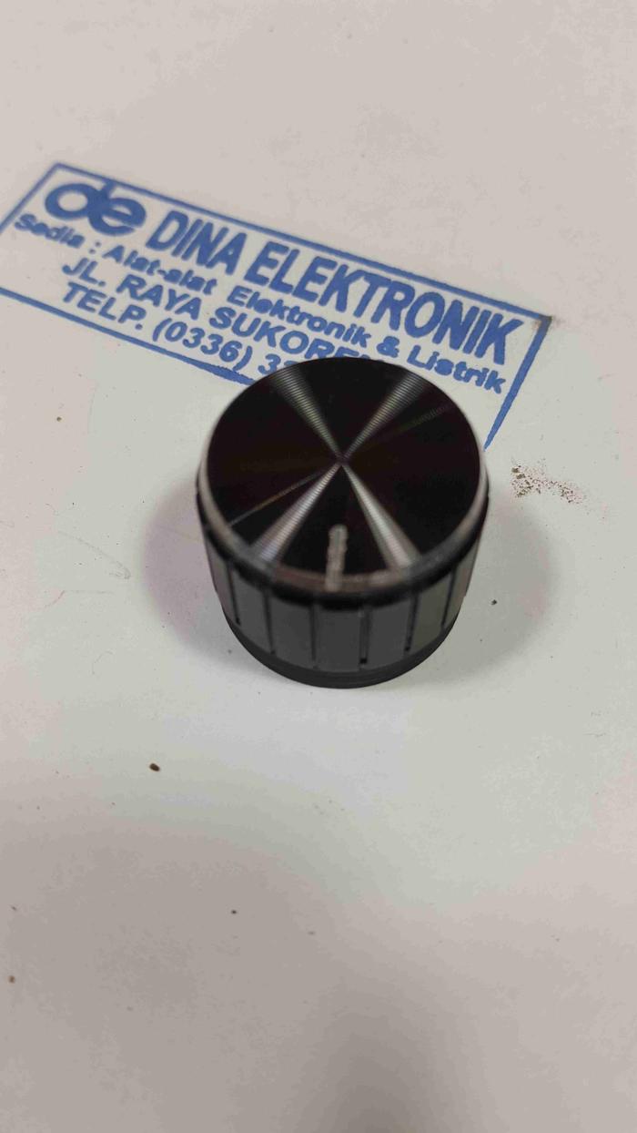 Gambar KENOP KENOB KNOP KNOB POTENSIO TANGGUNG 20 MM METAL HITAM dari DINA ELEKTRONIK Kab. Jember Tokopedia
