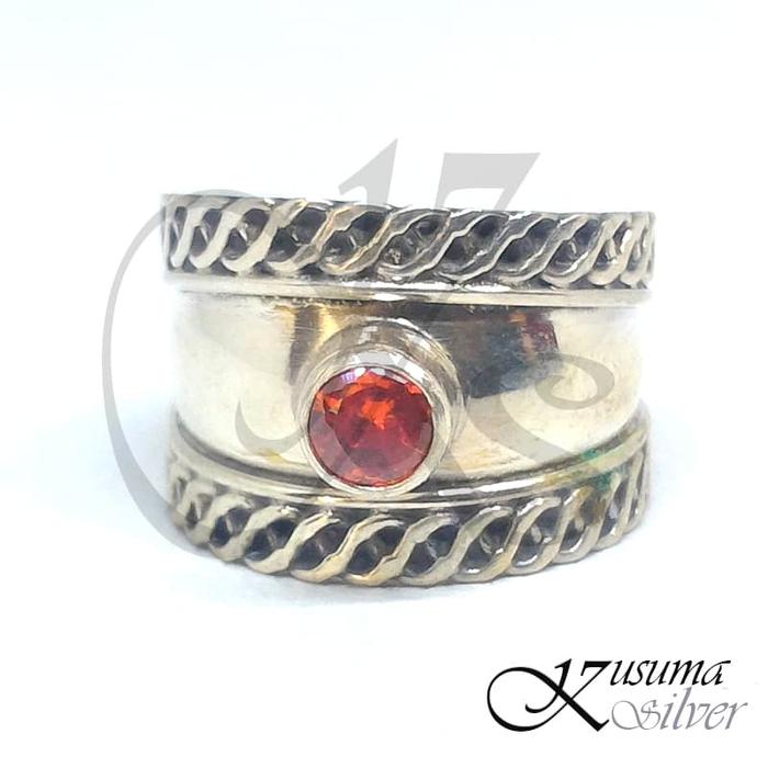 Gambar Cincin Ring Perak Silver Bali Kaki Lebar Spiral Mata Merah Asli 925 dari Kusuma Silver Lovina Kab. Buleleng Tokopedia
