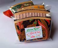 Gambar Dompet Batik Kotak |Souvenir Pernikahan FREE Kemas & Nama Kartu Ucapan dari arsouvenir Kab. Sukoharjo 5 Tokopedia