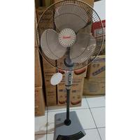 Gambar Kipas Angin Berdiri / Stand Fan Cosmos 16-SEN 2in1 16 Inch dari Elektronik VB Kota Administrasi Jakarta Timur 4 Tokopedia