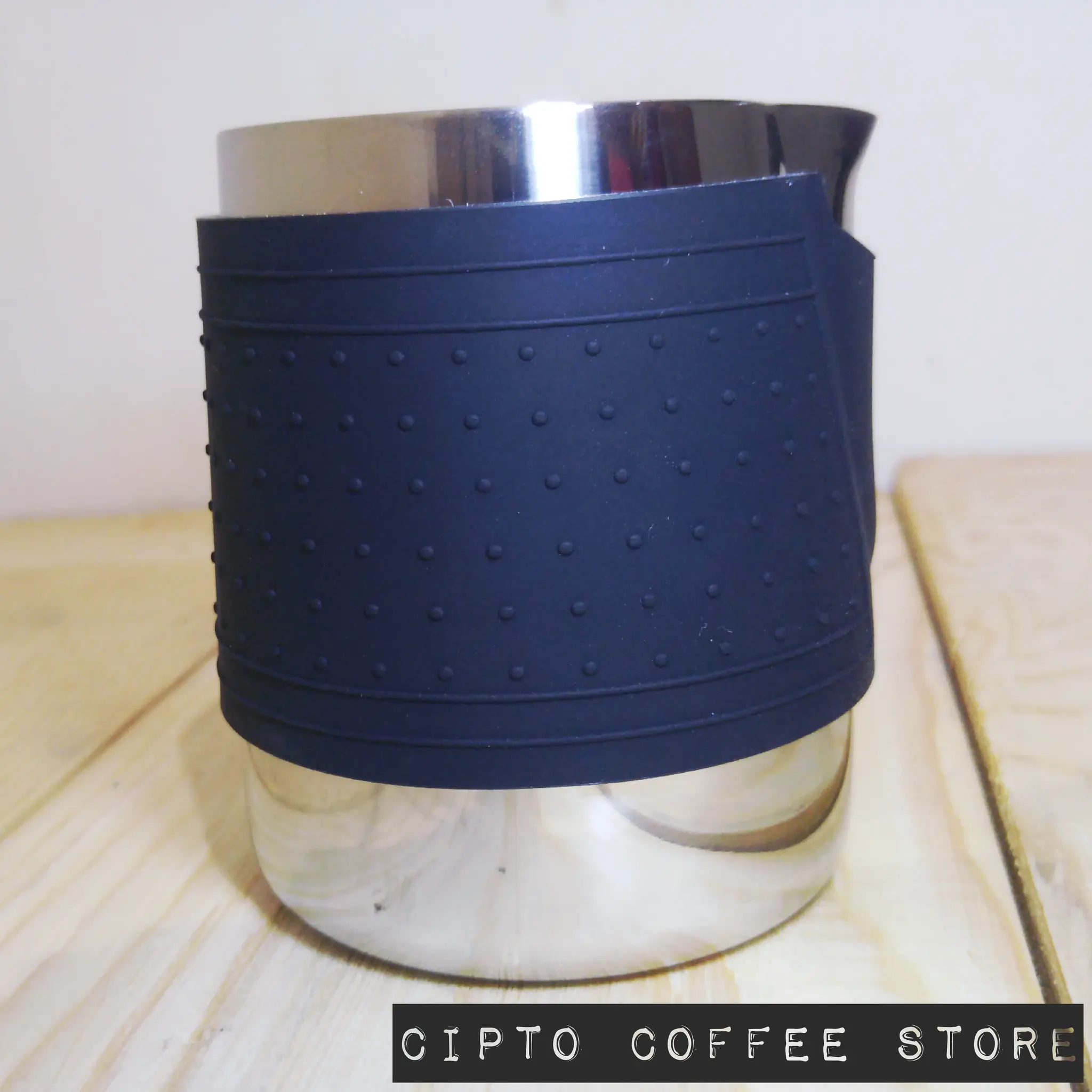 Professional Milk Jug Handless Pitcher Steamer Latte Rubber Silicon tumblr tahan