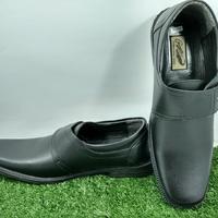 Gambar Sepatu Pantofel kerja kantor Pria perekat dari PUTRA SOLO_NEW Kab. Cirebon 3 Tokopedia