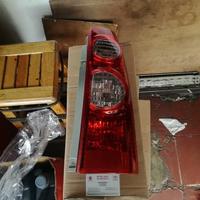 Gambar Lampu stop Lampu belakang Stop lamp Avanza Xenia VVTI satuan dari MJA PARTS Kota Administrasi Jakarta Utara 1 Tokopedia