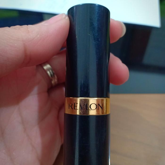 Gambar lipstik merah merona dari imril mart Kota Semarang Tokopedia