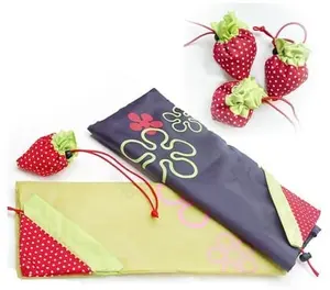 Tas Lipat Belanja Serbaguna Lipat Strawberry Baggu Bag Bisa Jadi Besar