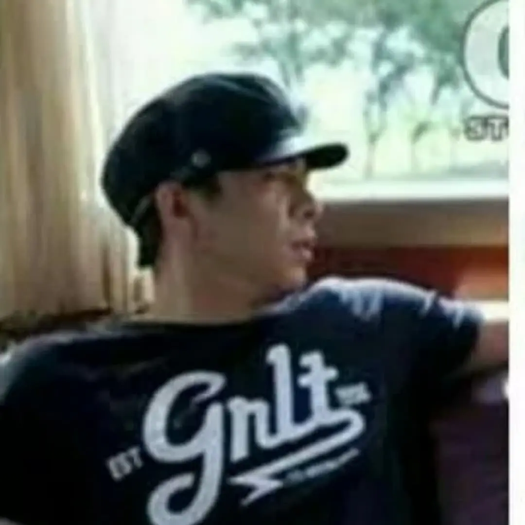 Topi Ariel Noah Topi Pelaut