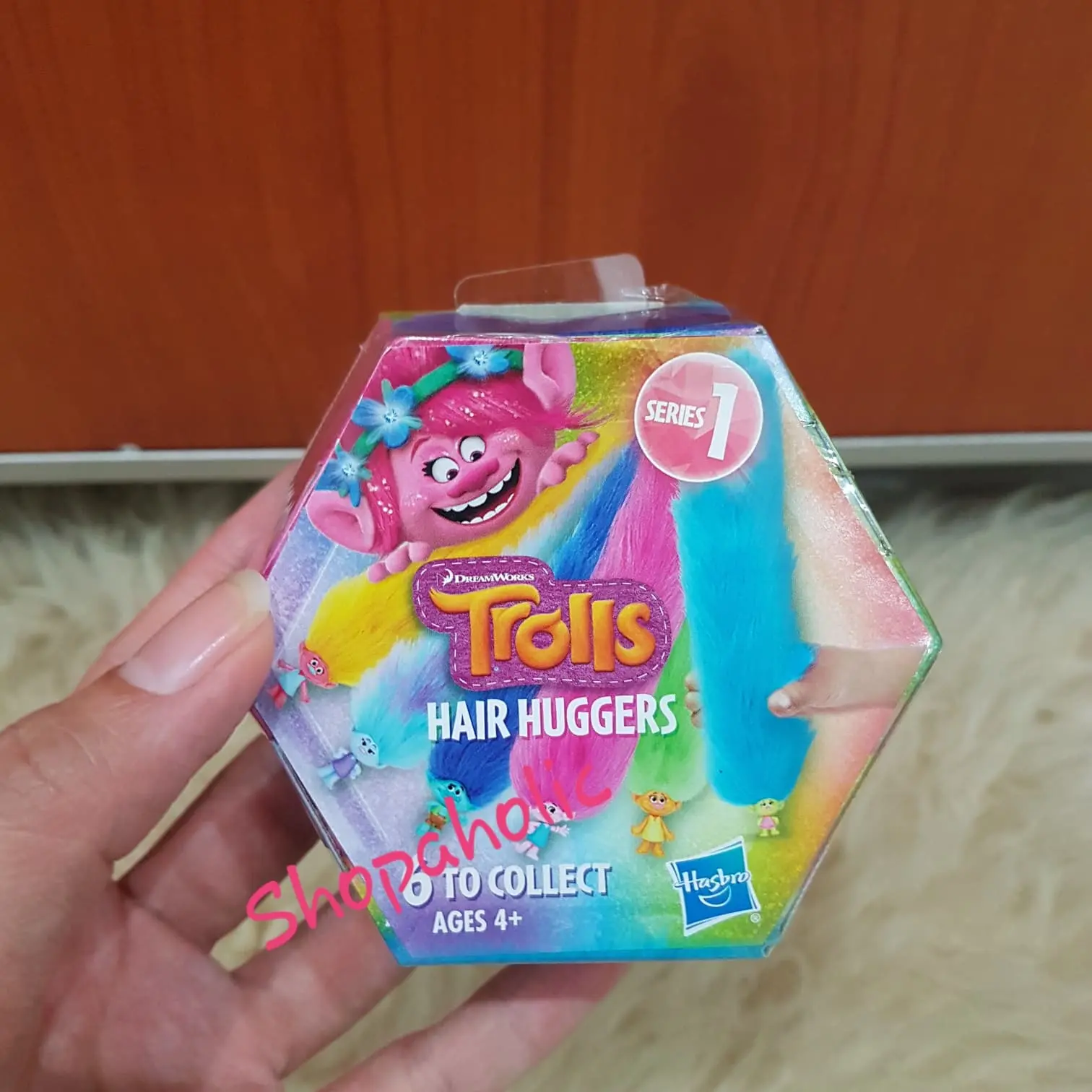 Mainan Trolls ORIginal Hasbro Hair Hugger Blind Pack.