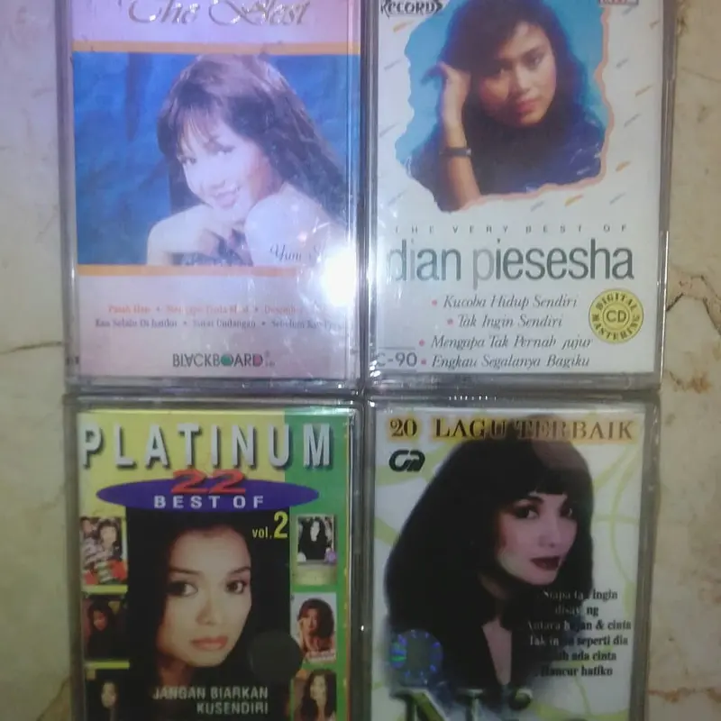 kaset nostalgia yuni shara/nia daniaty/betharia sonatha/dian piesesha 0