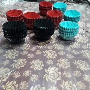 cup / kertas kue kering / coklat isi 100 warna hitam