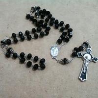 Gambar Rosario Kristal HITAM Costante dari JD Christa JDC Kab. Sleman 1 Tokopedia