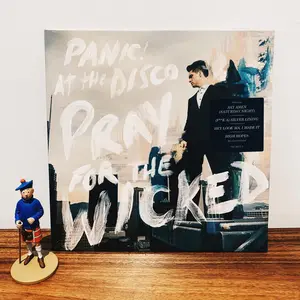 piringan hitam / vinyl / LP Panic At The Disco - Pray For The Wicked