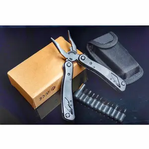 Tang Kombinasi Obeng Set Gergaji Pisau Lipat EDC Multifungsi Serbaguna