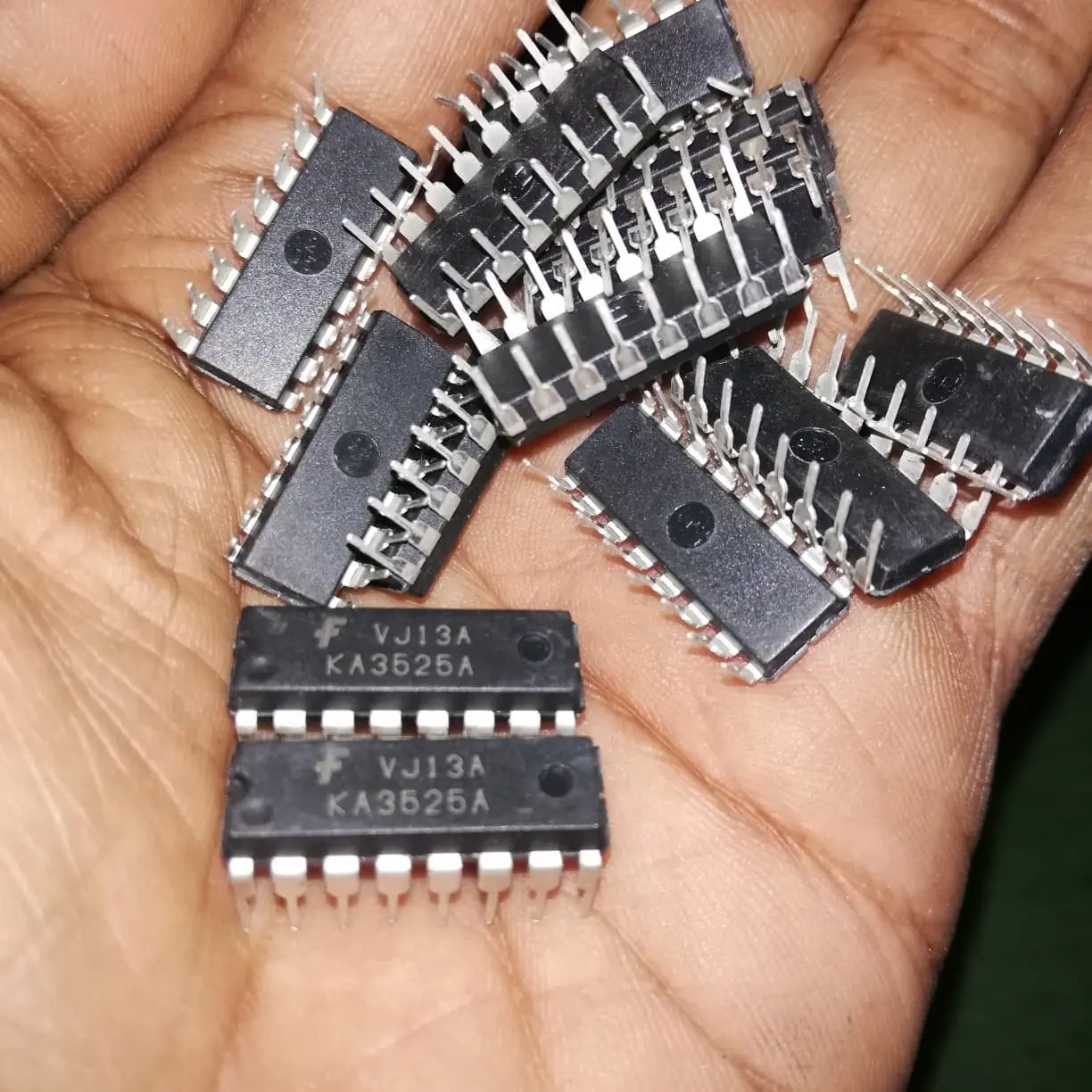 KA3525/ka3525 ic pwm