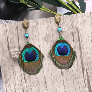 Anting Tusuk Panjang Model Bulu Merak Gaya Bohemia untuk Wanita