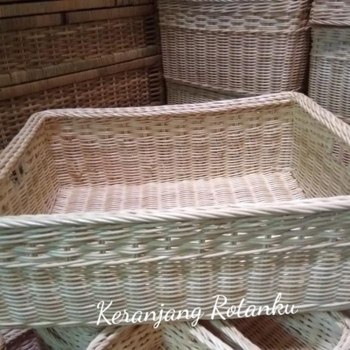Gambar keranjang rotan natural khusus preorder dari KeranjangRotanku Kota Tangerang Tokopedia
