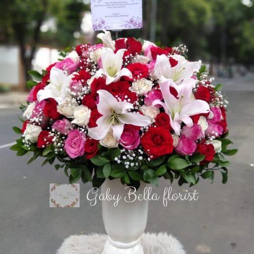 Gambar Table Flower Lily Mawar Rangkaian Bunga Meja Mawar Bunga meja Cantik Bunga Fresh dari Gaby Bella Florist Kota Administrasi Jakarta Selatan Tokopedia