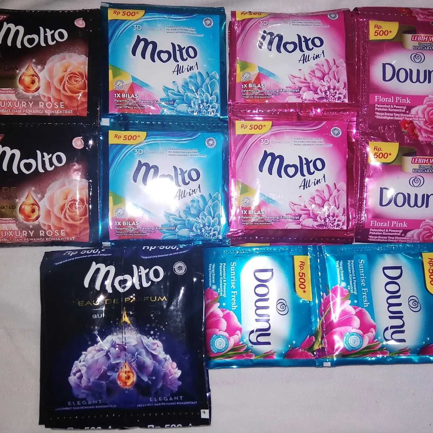Molto Downy Pewangi Pakaian Pengharum Pakaian